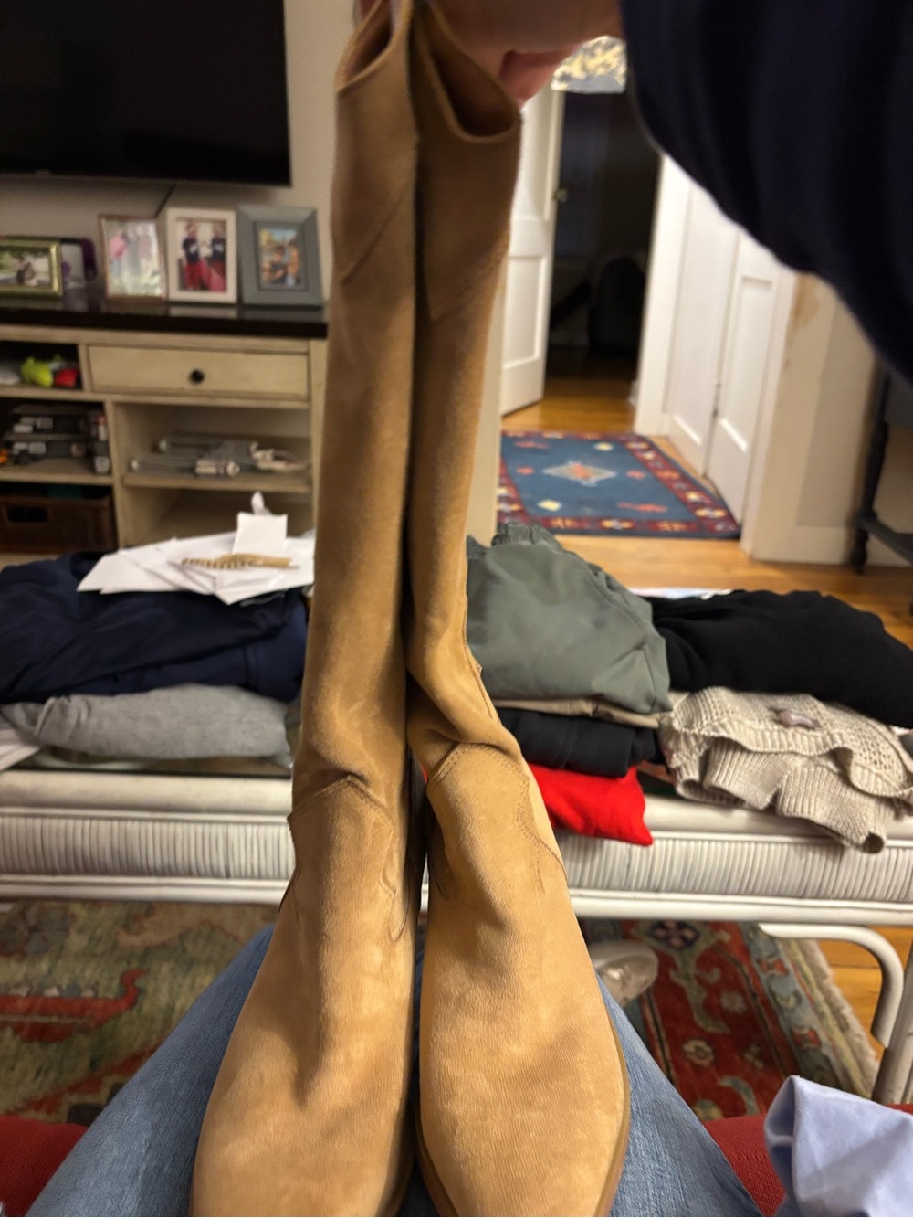 Don’t Be A Square Apricot Boot Size Six - Picture 8 of 11